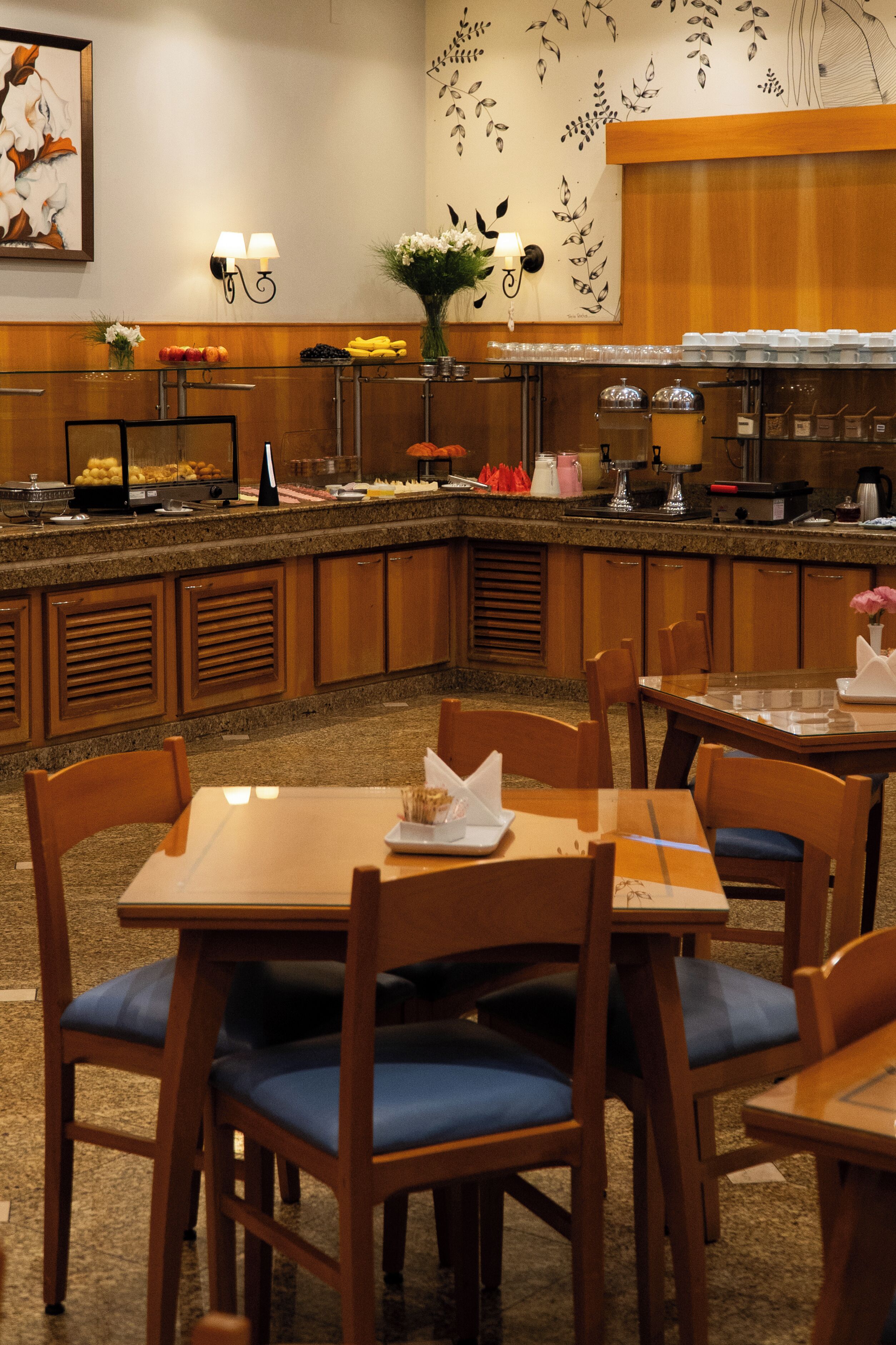 Sudah termasuk sarapan prasmanan setiap hari