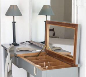 Suite (Roma) | Premium bedding, down comforters, minibar, desk - Home47 (Salerno)