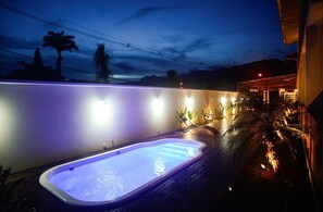 Outdoor pool, sun loungers - Pousada Maré Mansa (Paraty)