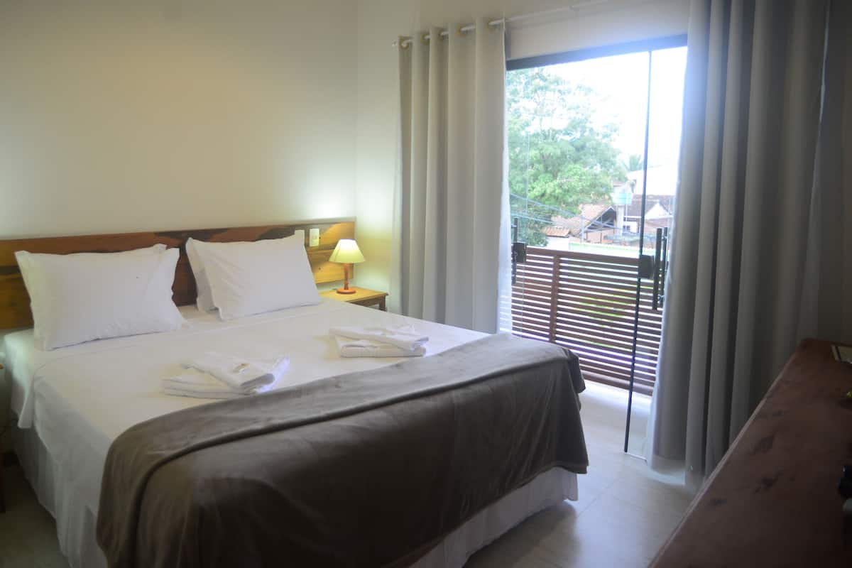 Minibar, blackout drapes, WiFi (free), bed sheets