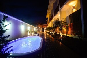 Outdoor pool, sun loungers
