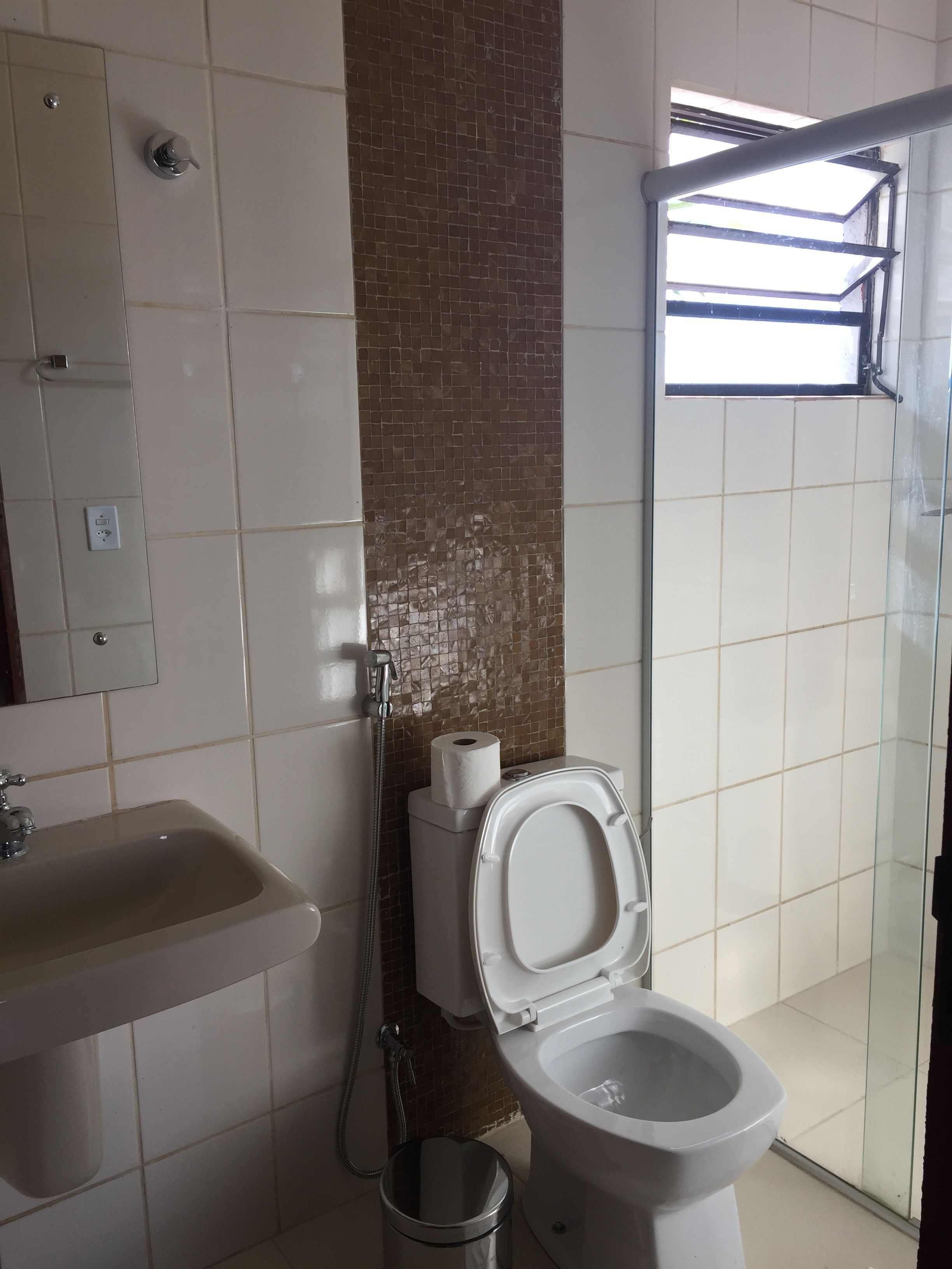 quadruple room | bathroom | shower, towels