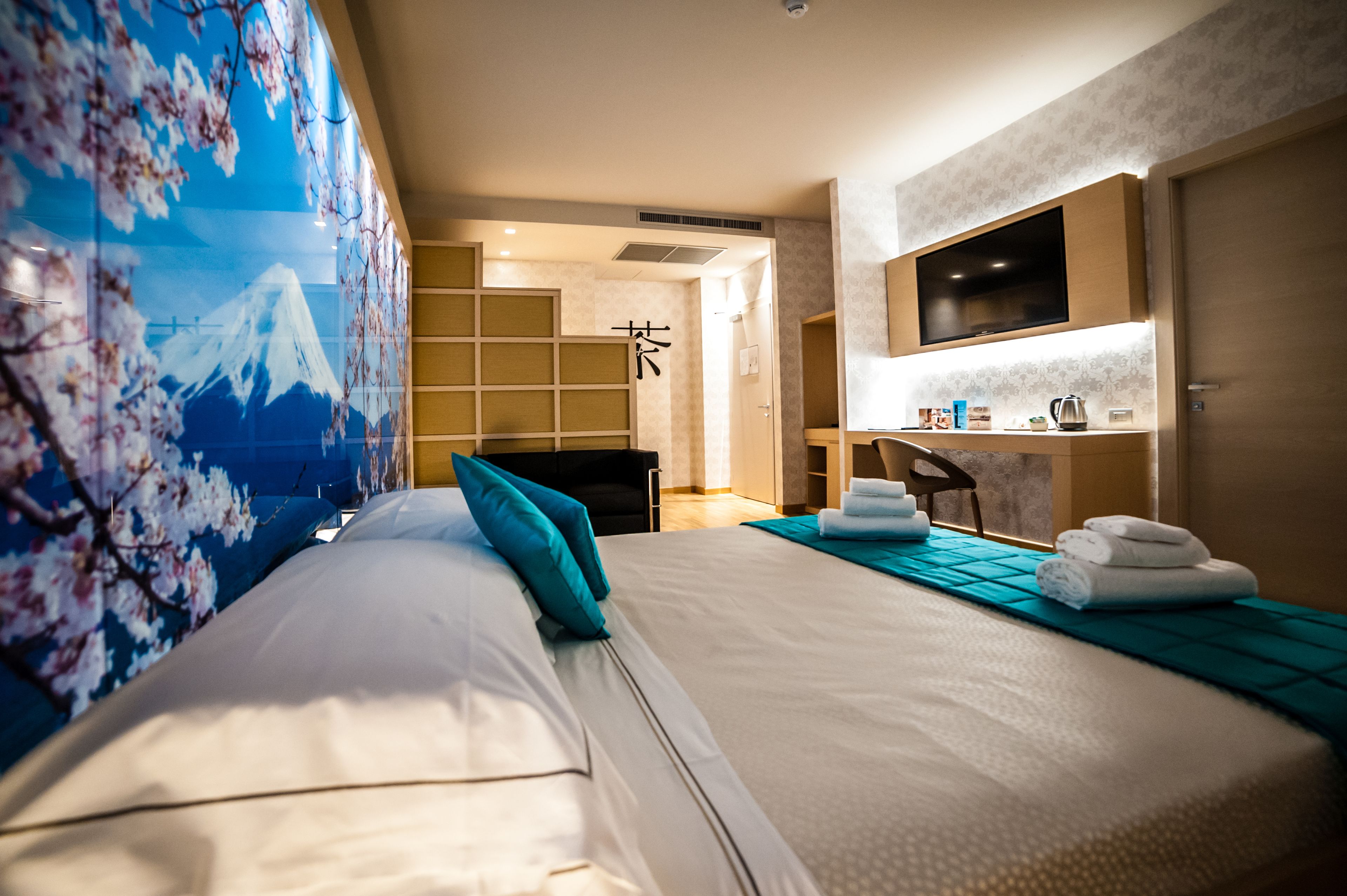 junior suite | premium bedding, down duvets, minibar, in-room safe
