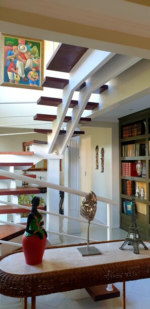 Panoramic Double Room, 1 Bedroom, Ensuite, Sea Facing (Master) | Living area | LCD TV - Top de Buzios Boutique (Búzios)