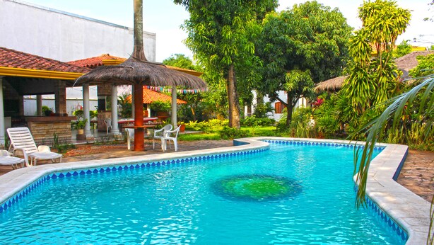 Outdoor pool - Ross Char Hotel (Asunción)
