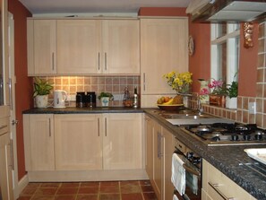 책상, 무료 WiFi, 침대 시트