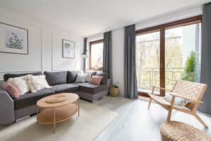 Deluxe Apartment, 1 Bedroom, Balcony, Annex Building (4 people, ul. Sobieskiego 29)