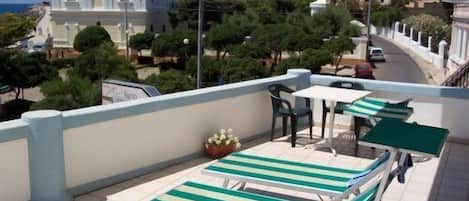 Terrasse au soleil