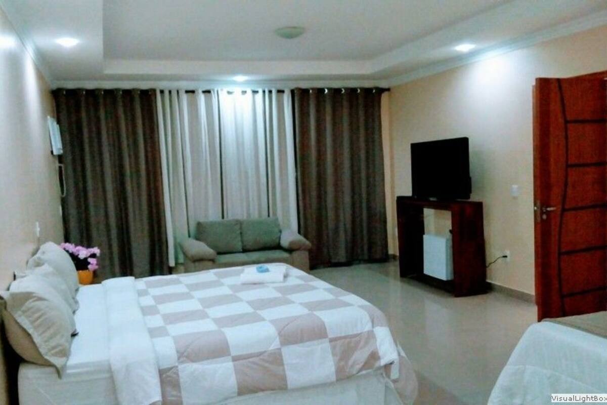Cots/infant beds, free WiFi