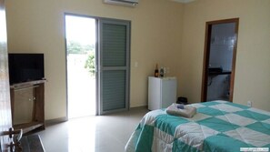 Double Room (Giselle) | Cribs/infant beds, free WiFi