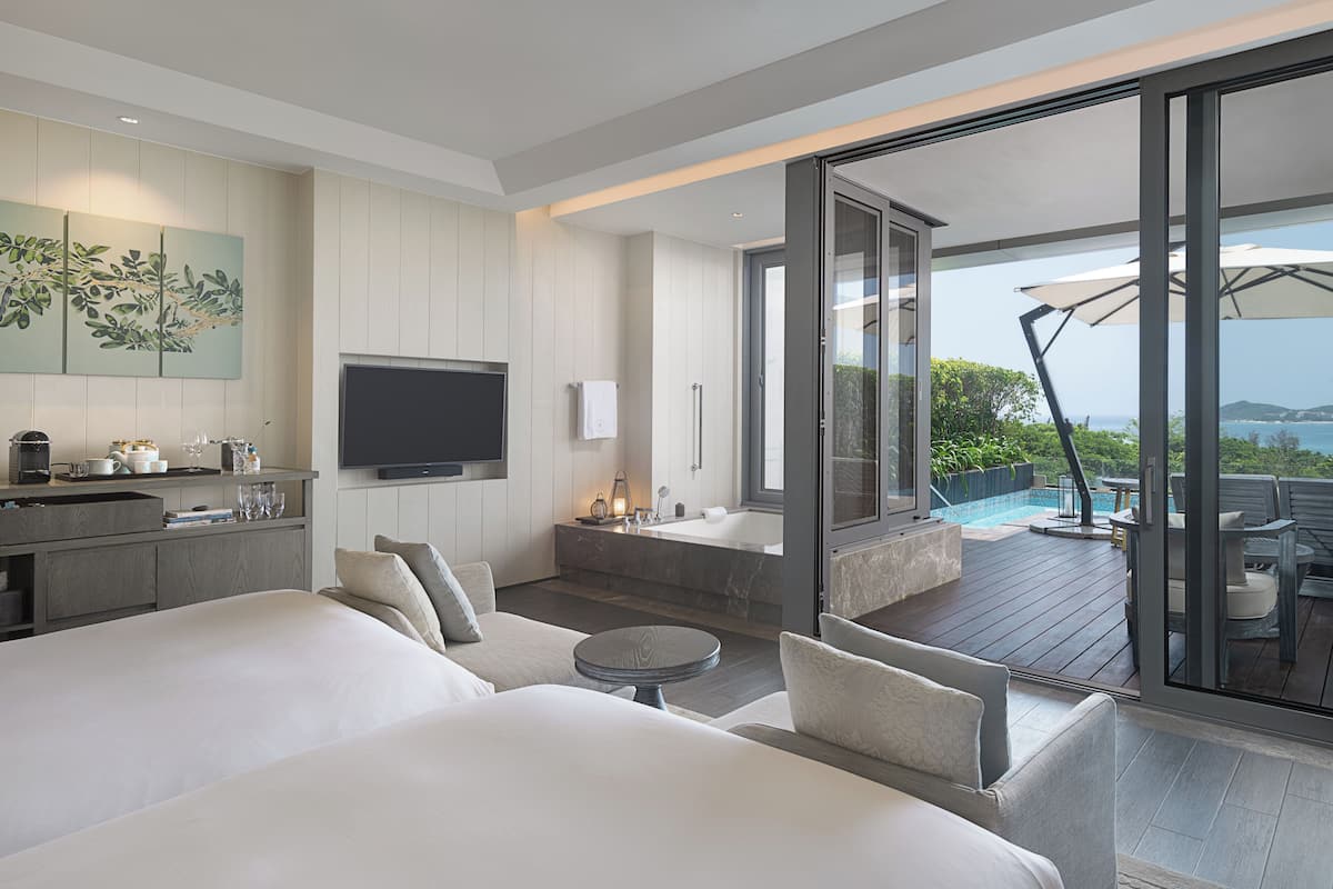 Twin Room, Ocean View (Seascape with Pool) | 1 bilik tidur, peralatan tempat tidur premium, bar mini