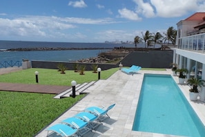 Outdoor pool, pool loungers