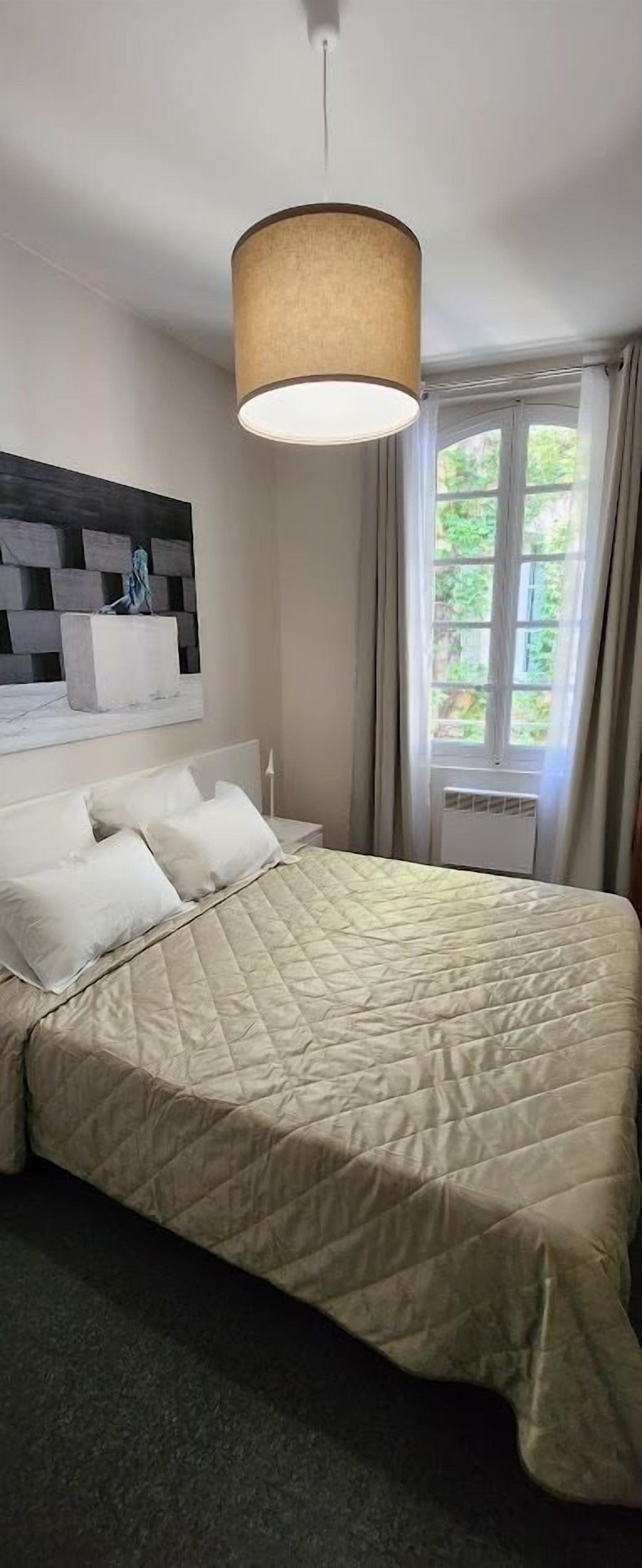 design apartment | premium bedding, individually decorated, individually furnished