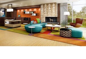 Lobby sitting area - Fairfield Inn & Suites by Marriott Gaylord (Gaylord)
