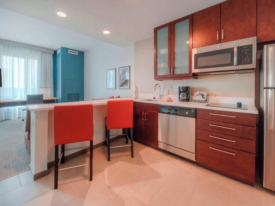 Studio Suite, 1 Tempat Tidur King dengan tempat tidur Sofa | Dapur pribadi | Mesin pembuat kopi/teh