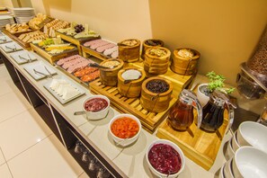 Free daily full breakfast - Latam Hotel Plaza Pradera Quetzaltenango (Quetzaltenango)