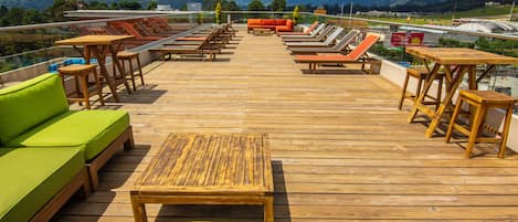 Sundeck