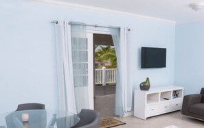 Villa Luxe | Coin séjour | Télévision à écran plat