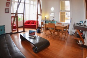 Panoramic-Apartment, 1 Schlafzimmer, Terrasse, Buchtblick (OXF5) | Ausblick vom Zimmer