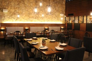 Daily cooked-to-order breakfast for a fee