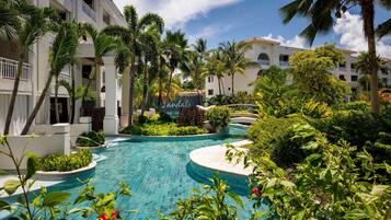 8 outdoor pools, pool loungers