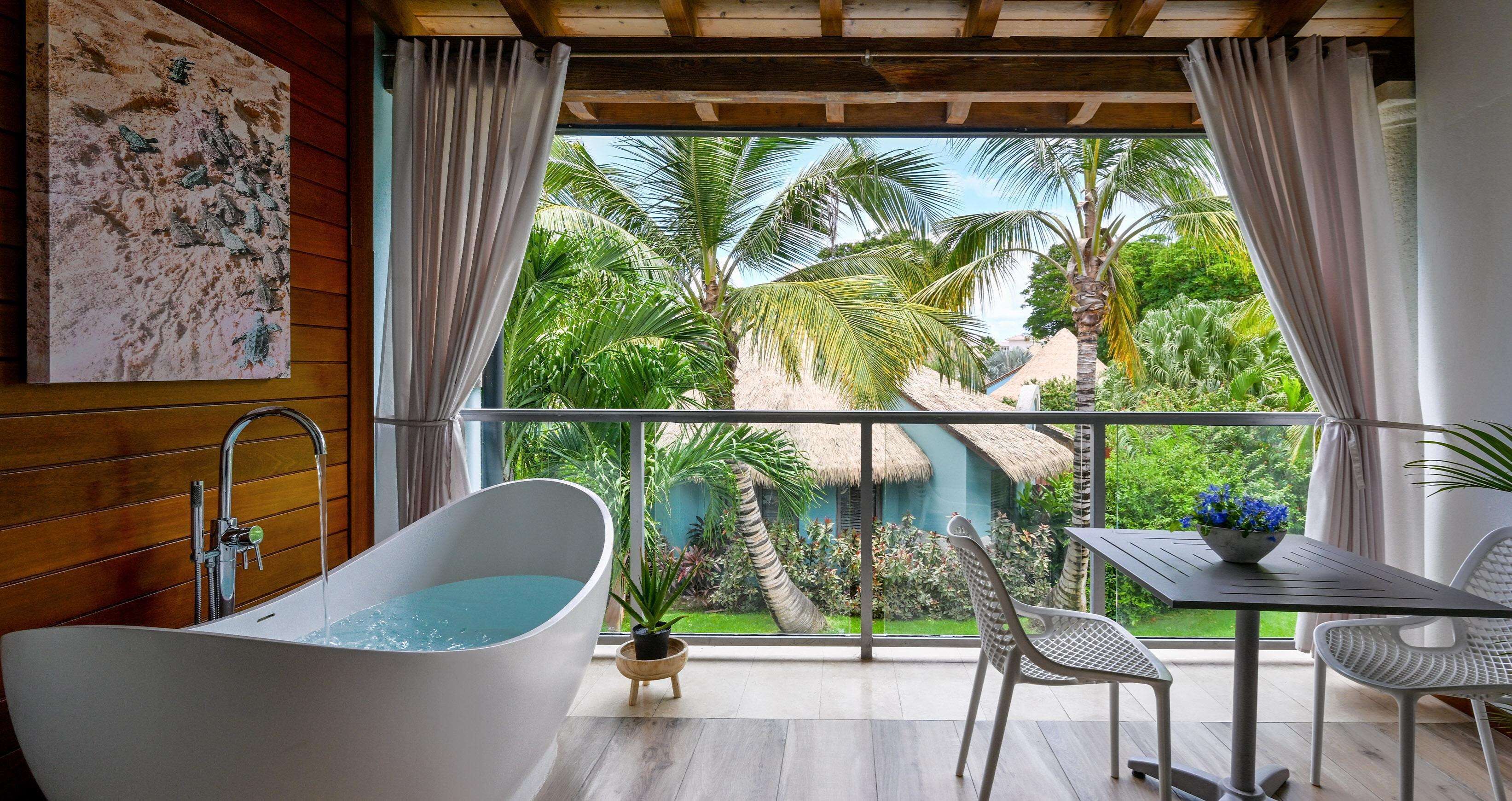 Suite Club, 1 habitación, vista a la alberca (South Seas Crystal Lagoon) | Vista desde la habitación