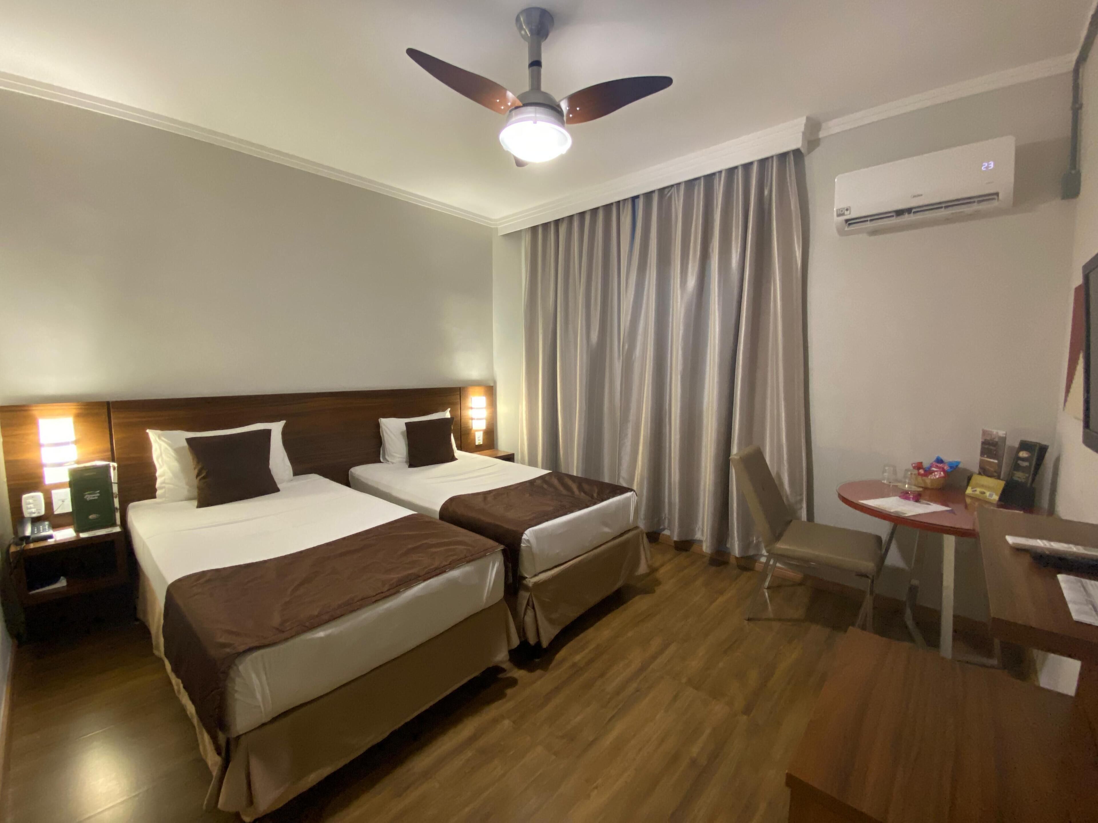 Superior AR Single. | Minibar, escritorio, wifi gratis y ropa de cama