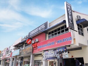 Exterior - OYO 720 Corridor Hotel 2 (Pekan)