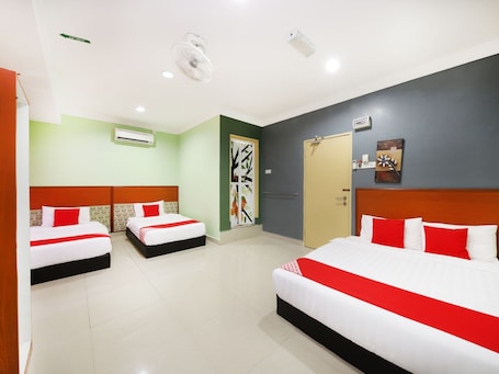Family Suite, 2 Double Beds | Iron/ironing board, free WiFi, bed sheets