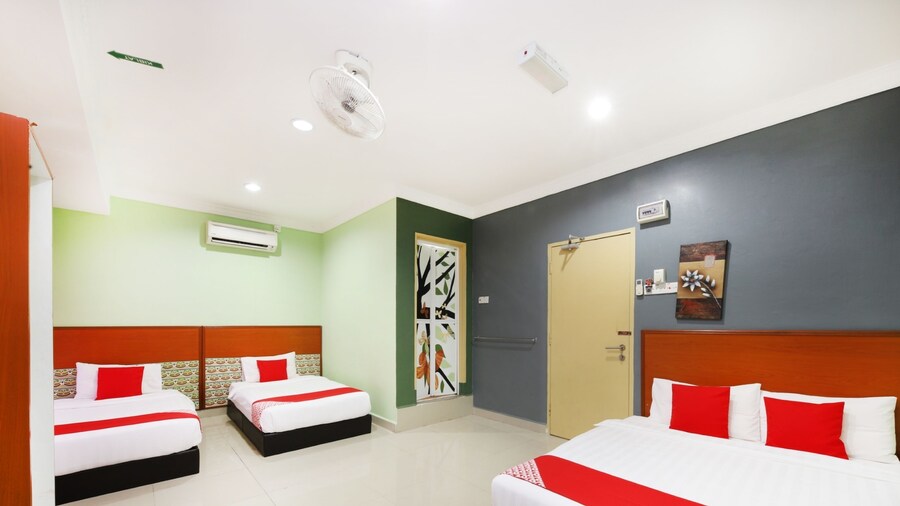 OYO 720 Corridor Hotel 2