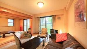 Family Condo, Smoking, Kitchen - Kishu tetsudou Karuizawa hotel (Tsumagoi)