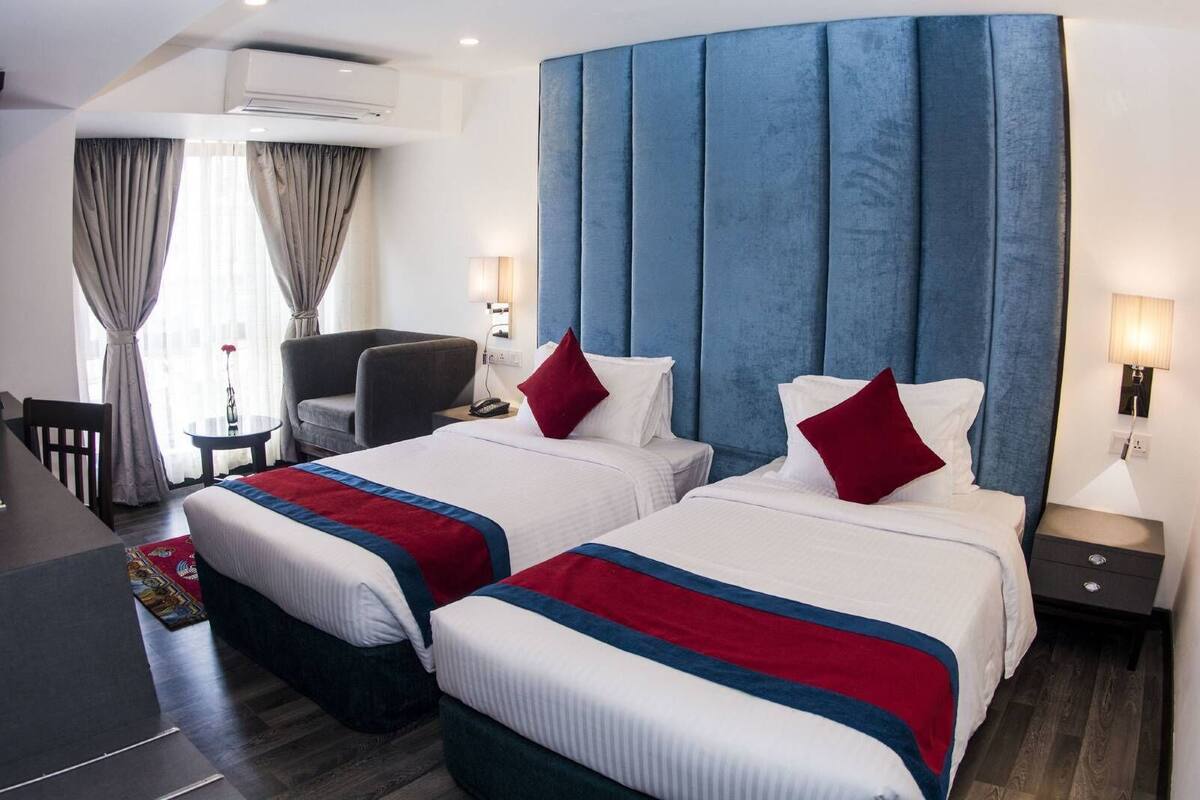 1 bedroom, premium bedding, memory-foam beds, minibar