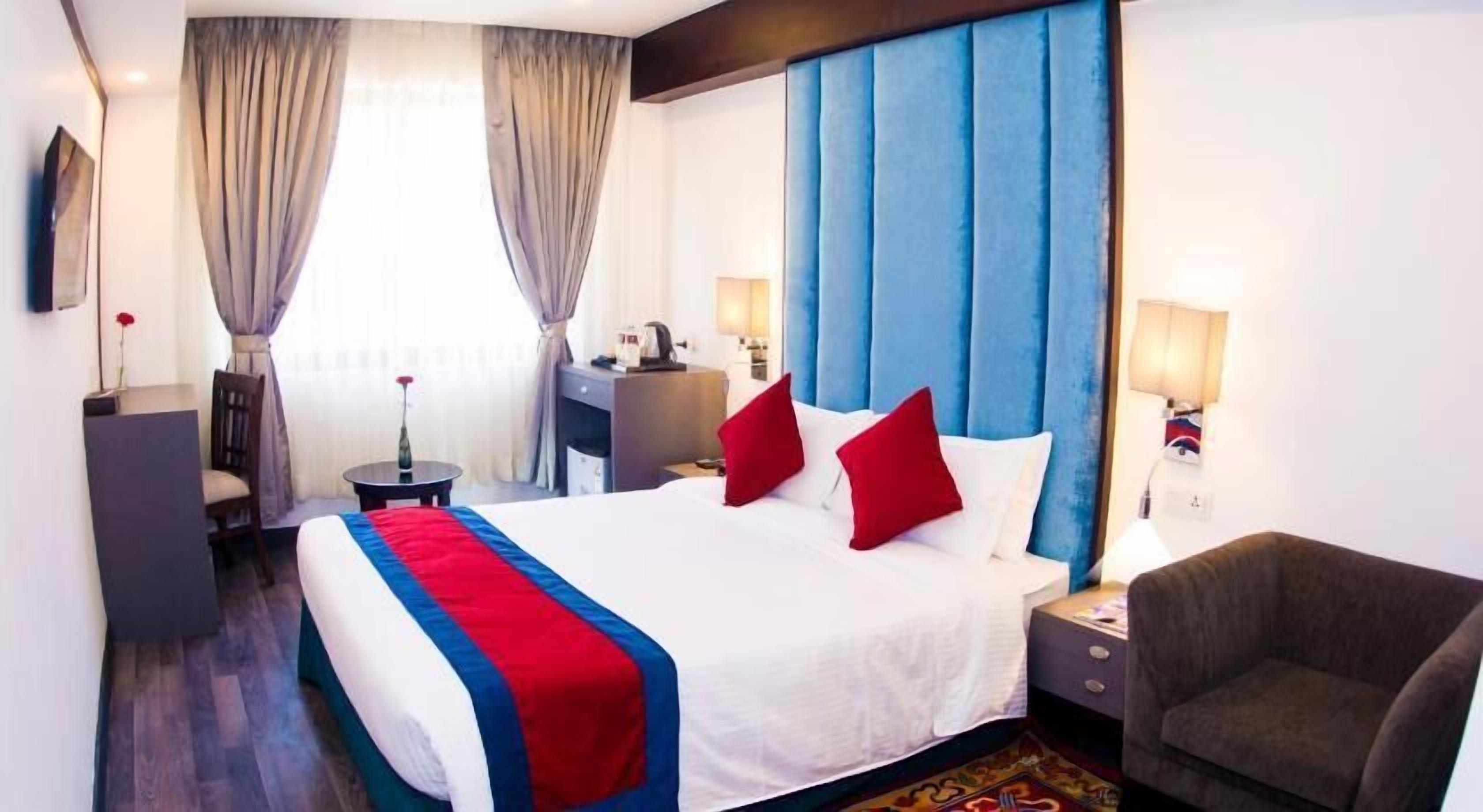 1 bedroom, premium bedding, memory foam beds, minibar