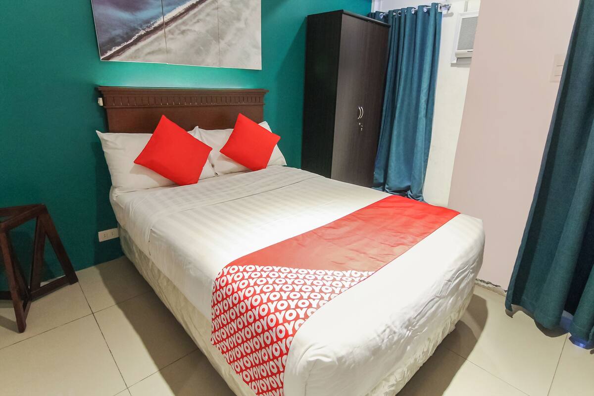 Standard Double Room | Desk, free WiFi, bed sheets