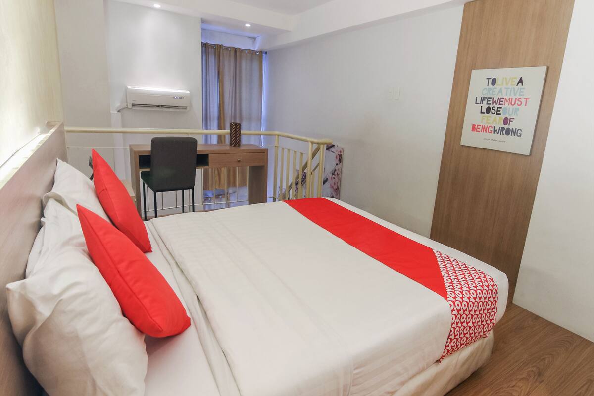 Loftsrom – superior (Double Room) | Skrivebord, wi-fi (inkludert) og sengetøy