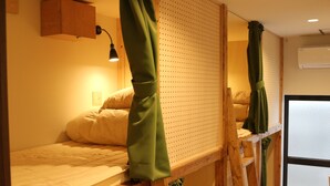 Ảnh chưa phân loại, 2 trong số 5 ảnh, nút