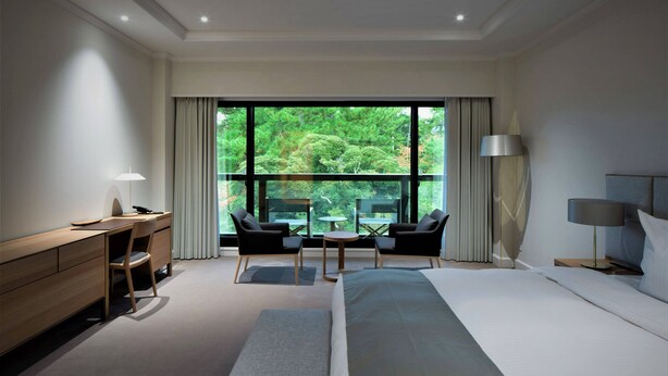 Laptop workspace, WiFi (free), bed sheets - Noborioji Hotel (Nara)