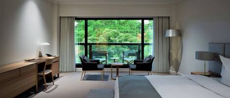 Espace de travail pour ordinateur portable, Wi-Fi gratuit, draps fournis