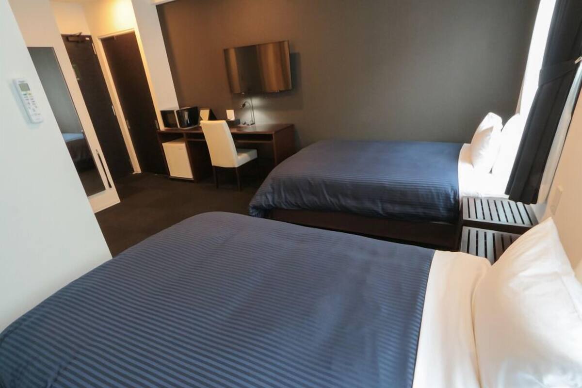 書桌、熨斗/熨衣板、免費無線上網、床單
