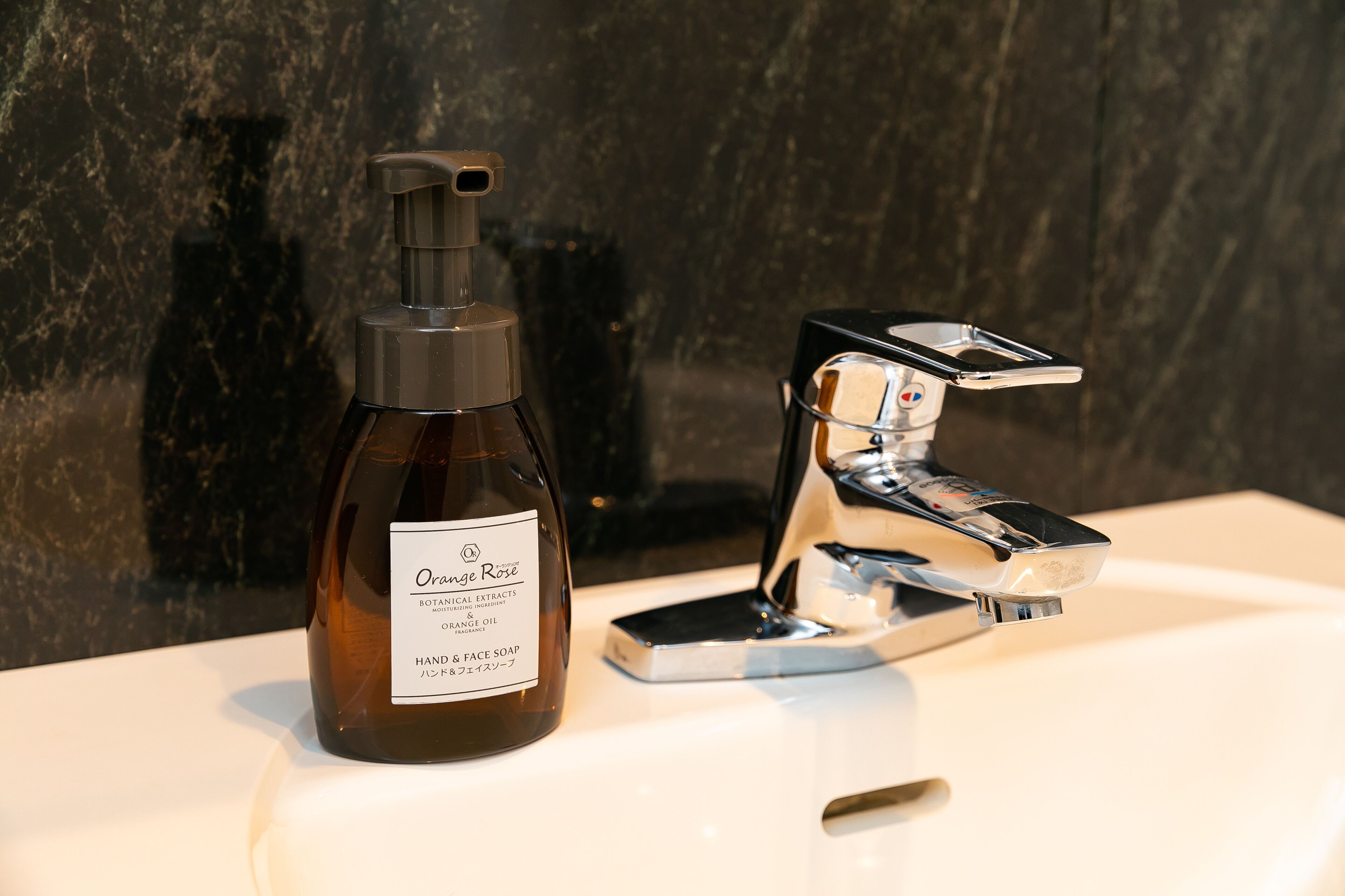 in-room safe, desk, laptop workspace, blackout curtains