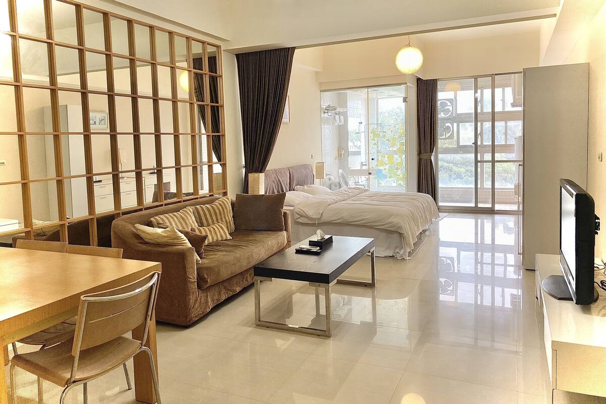 Blackout curtains, free WiFi, bed sheets