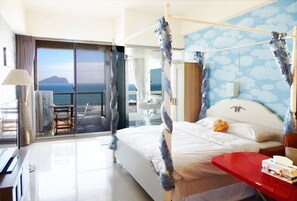 Chambre Quadruple Majestueuse | Rideaux occultants, Wi-Fi gratuit, draps fournis