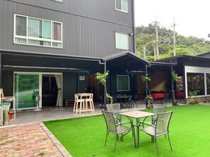 Balcony - BlackJazz Inn (Puli)