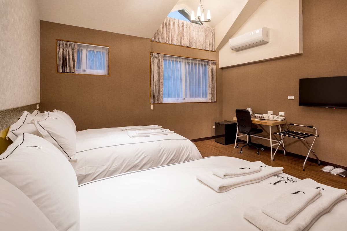 Standard Quadruple Room | Premium bedding, blackout drapes, WiFi (free), bed sheets