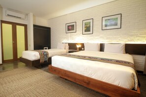 In-room safe, desk, blackout curtains, free WiFi - Shankara Borobudur (Borobudur)