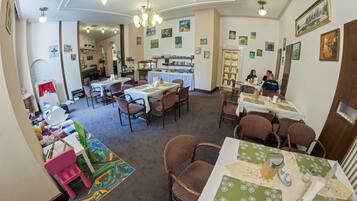 Daily buffet breakfast (CZK 108 per person)