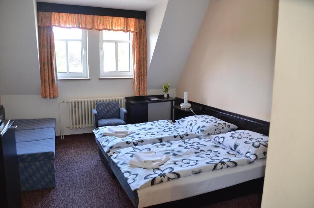 in-room safe, desk, iron/ironing board, free cots/infant beds