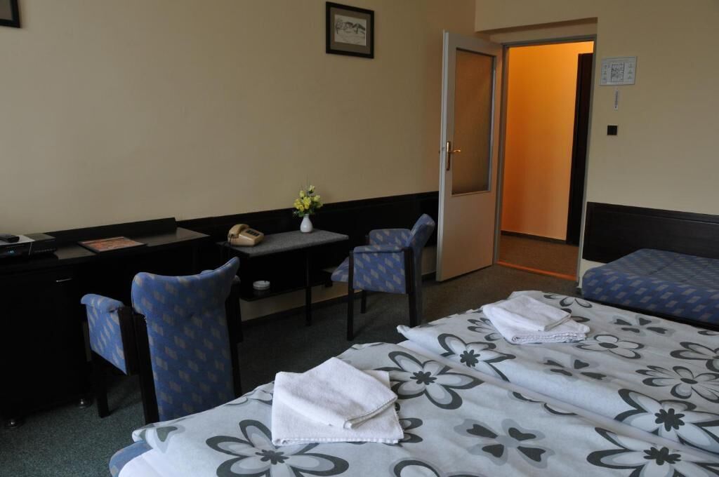 in-room safe, desk, iron/ironing board, free cots/infant beds