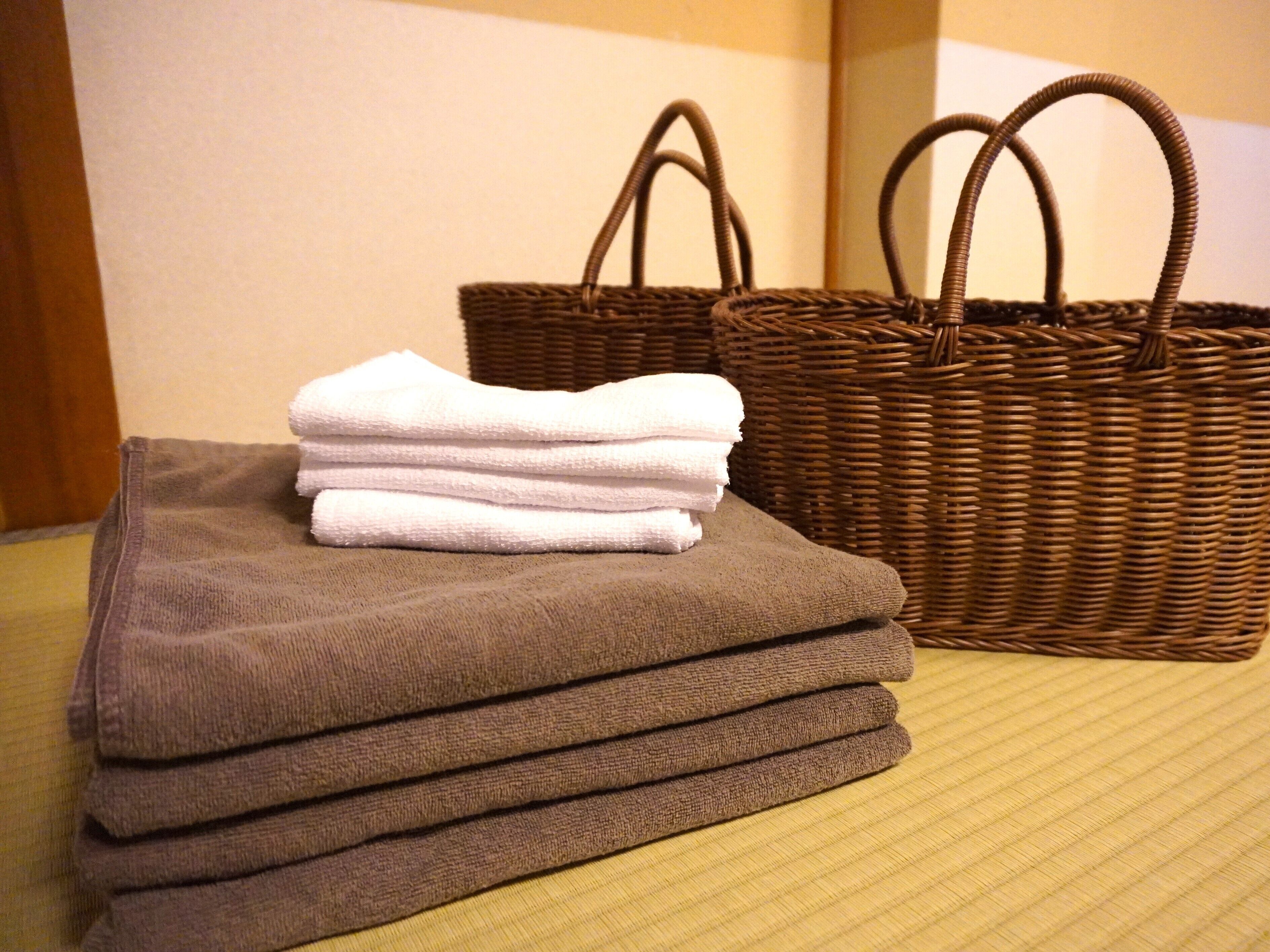 Minibar, coffres-forts dans les chambres, chambres insonorisées