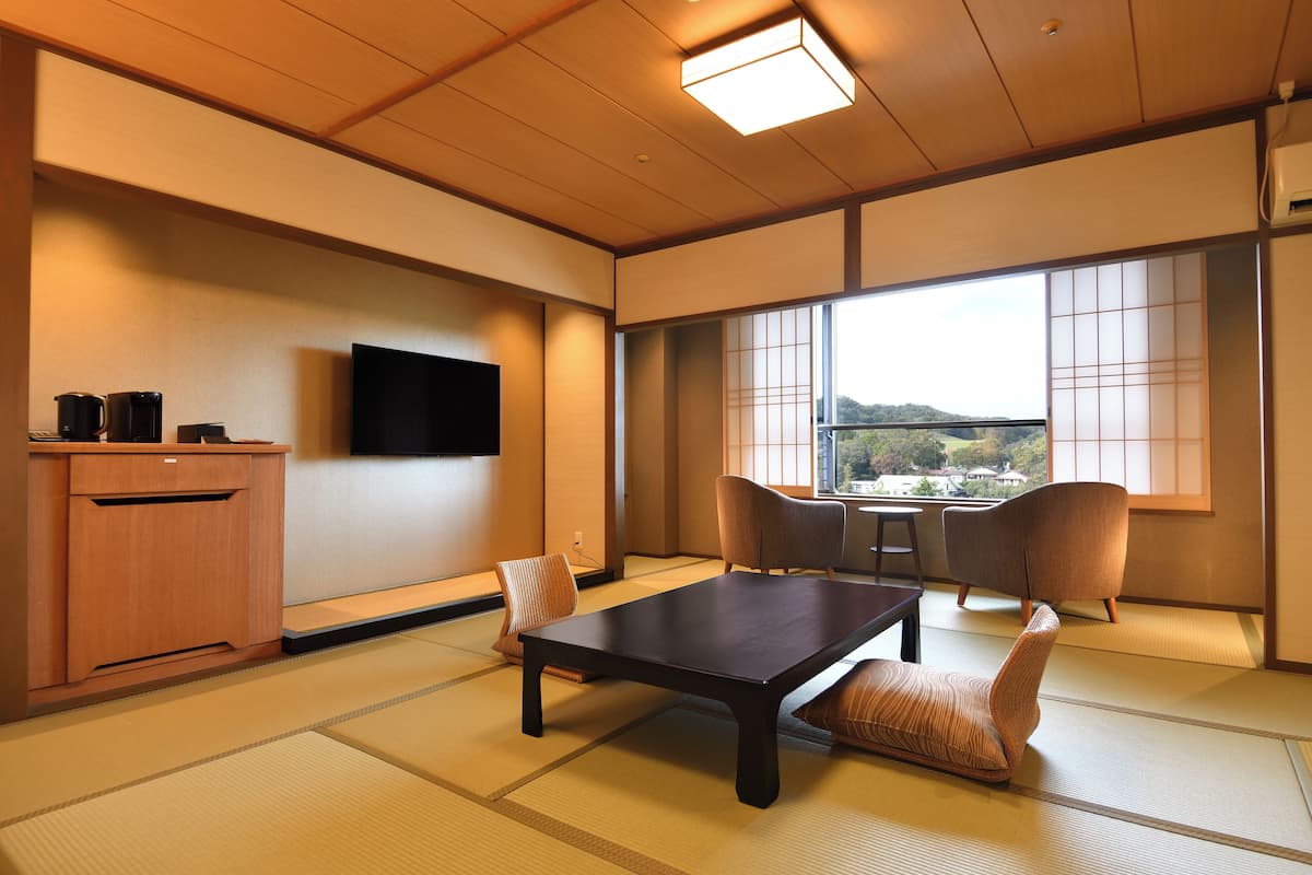 Habitación estándar, para no fumadores (Japanese-Style,without Indoor Bathtub) | Minibar, caja de seguridad en la habitación y insonorización